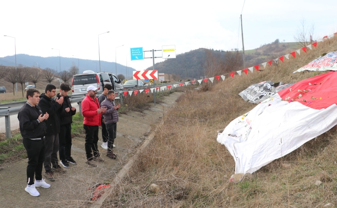 Samsunspor 35 y�l �nce ya�anan kazay� unutmad�!