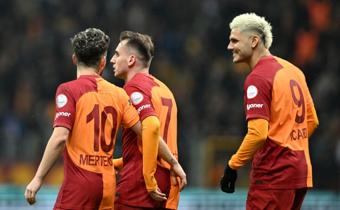 Galatasaray'da kadro deiiyor sonu deimiyor!