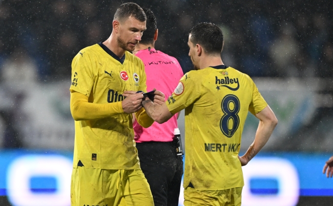 Fenerbah�e'de Mert Hakan Yanda� karar�!