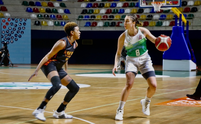 �zmit Belediyespor evinde rahat kazand�