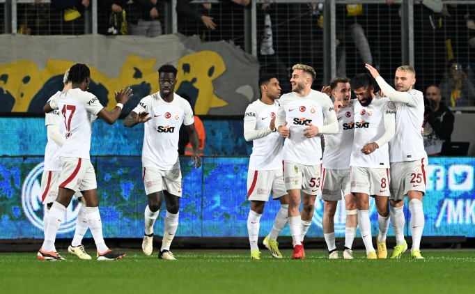 Galatasaray'�n serisi 14 ma�a ��kt�