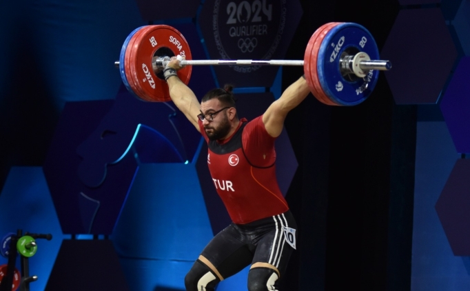 Milli halterci Onur Demirci, Avrupa ikincisi oldu