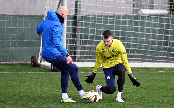 Fenerbah�e'de Sandro Zufic h�zl� ba�lad�