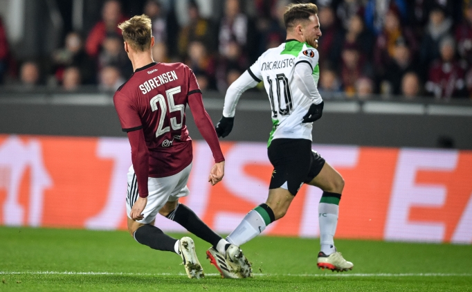 Sparta Prag evinde Liverpool'a boyun e�di