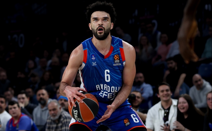 Anadolu Efes, Baskonia deplasmanında