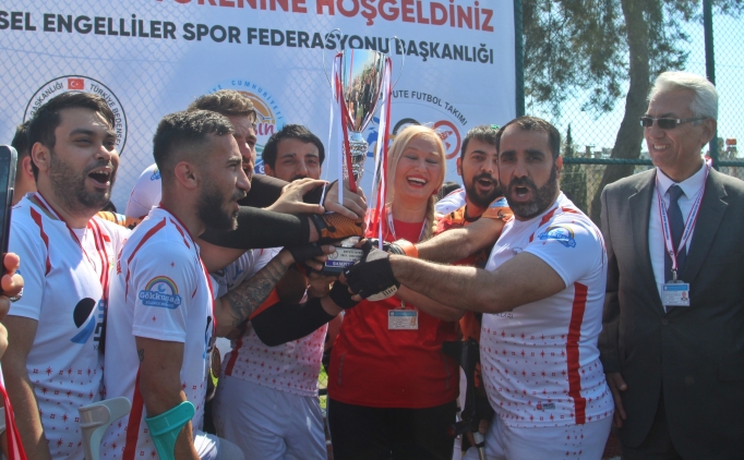 Olimpik Yetenekler Spor Kul�b�, S�per Lig'e ��kt�