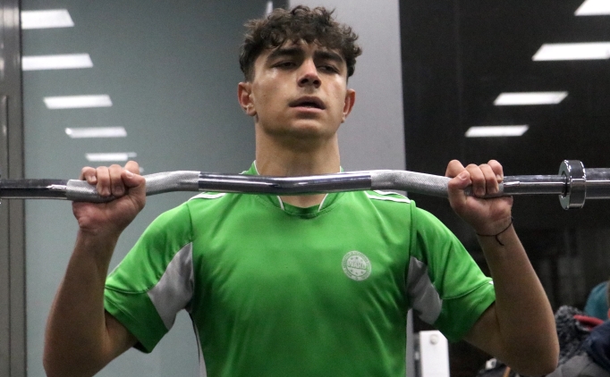 Avrupa �ampiyonu kick boks�u Furkan, D�nya Kupas�'nda alt�n madalya hedefliyor