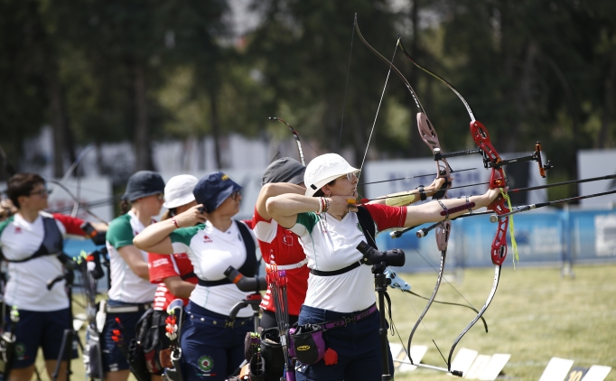 Antalya, ok�ulukta d�nyan�n kamp merkezi oldu