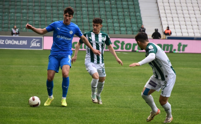Tuzlaspor 10 ki�i kald��� ma�ta farkl� kazand�