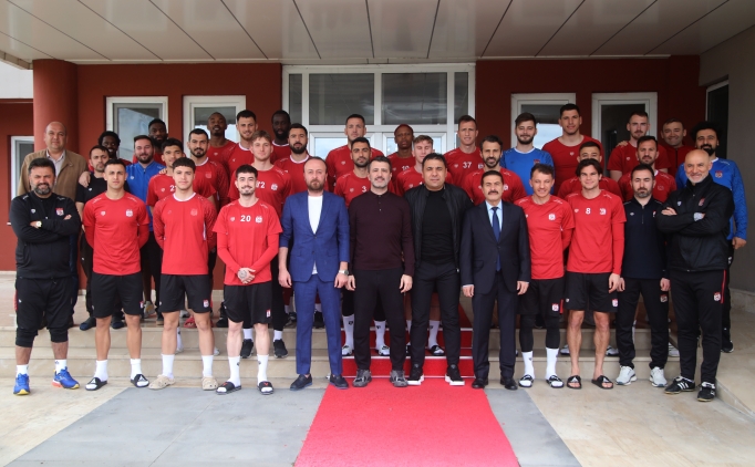 Sivasspor'da bayramla�ma t�reni