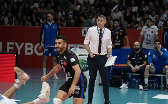 Halkbank'ta ayr�l�k karar�