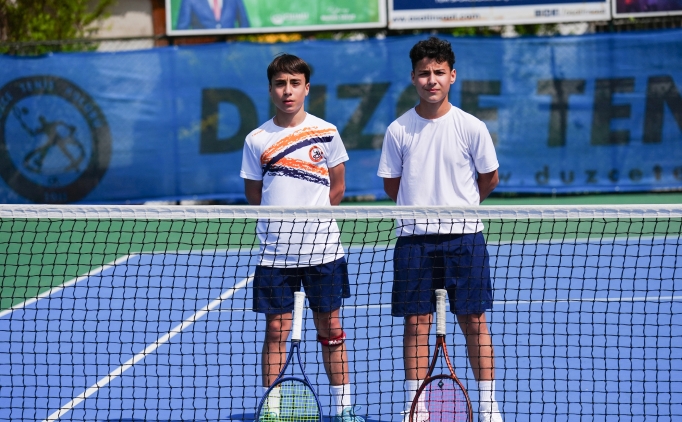 Tenis�i ikizler, kortlarda iz b�rakmak istiyor