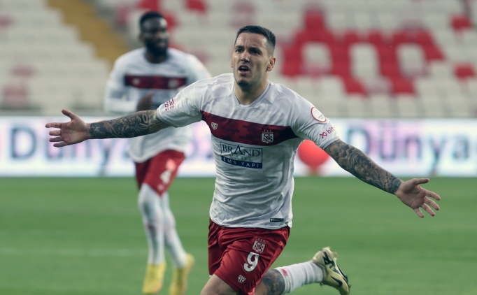 Sivasspor: 'Hedefimiz UEFA Konferans Ligi'