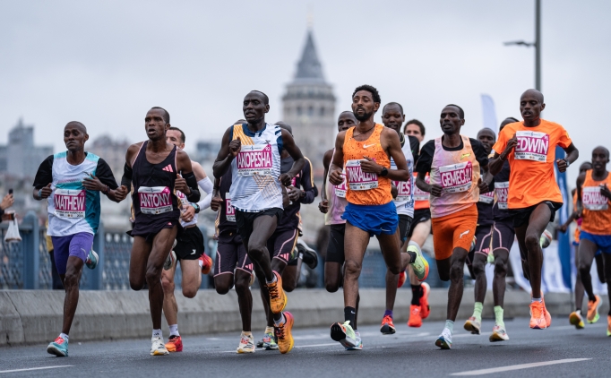 �stanbul Yar� Maratonu'nda kazananlar belli oldu