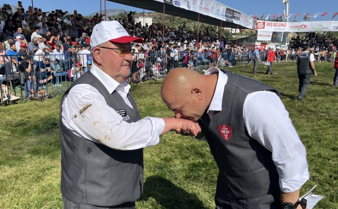 Ya�l� g�re�lerin 60 y�ll�k sesi ��kr� Kayaba�'tan veda karar�