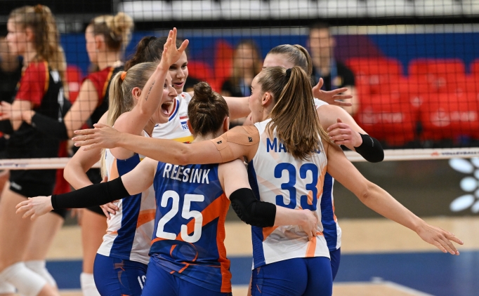 Hollanda haftay� galibiyetle kapatt�