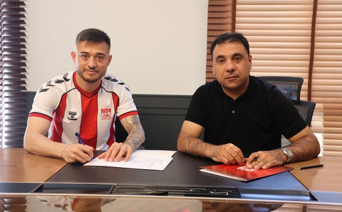 Sivasspor'da Alaaddin Okumu�'un s�zle�mesi yenilendi