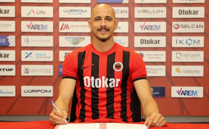 Gen�lerbirli�i, Erhan Erent�rk'� a��klad�!