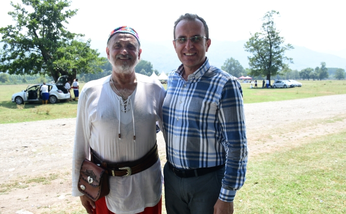 Geleneksel T�rk ok�ulu�unda lisansl� sporcu 20 bini a�t�