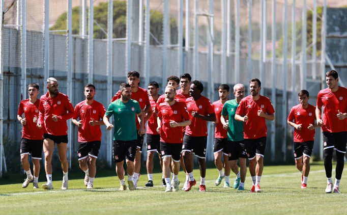 Sivasspor, sezon haz�rl�klar�na devam etti