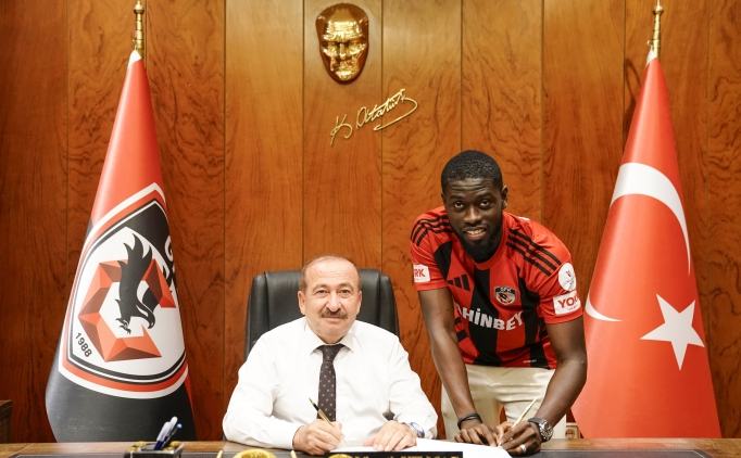 Gaziantep FK, Badou Ndiaye'yi kadrosuna katt