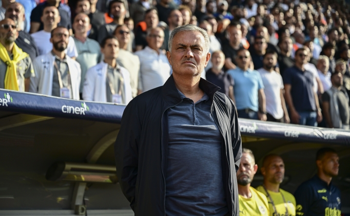 Jose Mourinho rakiplerine byk stnlk kurdu!