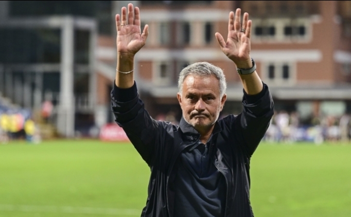 Jose Mourinho'dan derbi ncesi aklama!