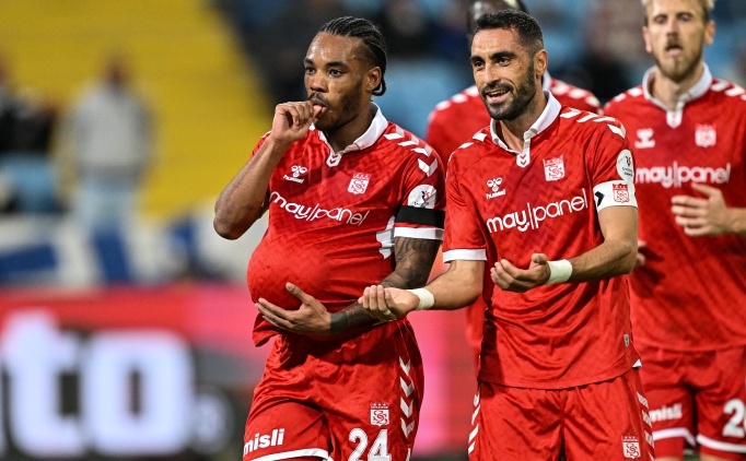 Sivasspor'dan mthi geri dn!