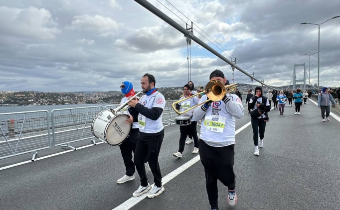 46. stanbul Maratonu'nda Filistin'e destek