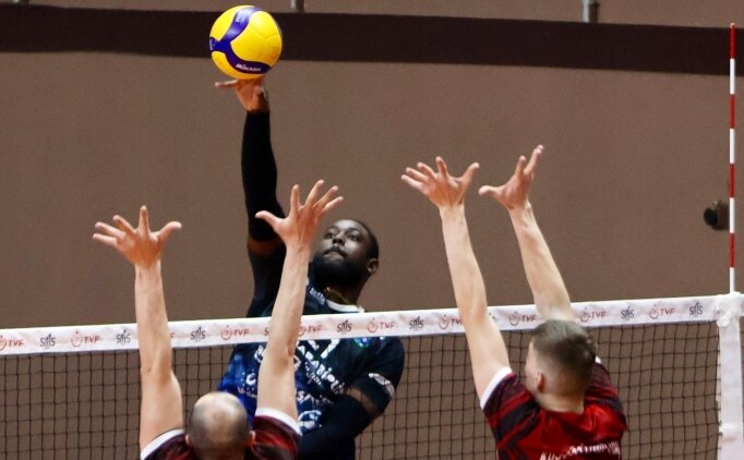 Bursa B�y�k�ehir Belediyespor, �zmir deplasman�nda galip