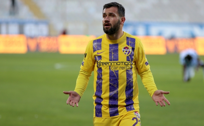 Ey�pspor'un y�ld�z�na Avrupa'dan �a��rtan teklif!