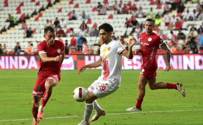 Antalyaspor'dan B�nyamin Balc� karar�