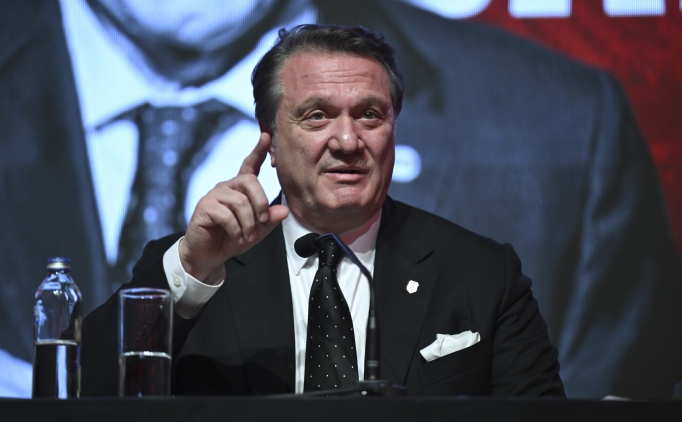 Be�ikta�'ta 3 ayr�l�k birden!