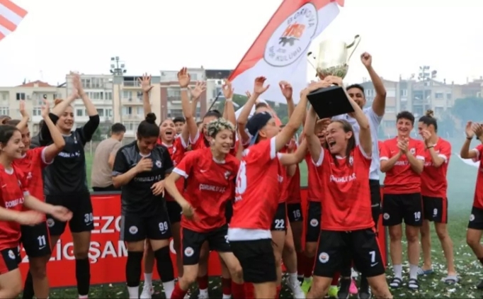 Bornova Hitabspor, Turkcell Kad�n Futbol S�per Ligi'ne y�kseldi