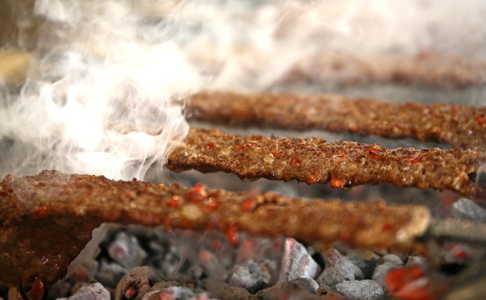 Adana kebap nasl yaplr? Adana kebap tarifi