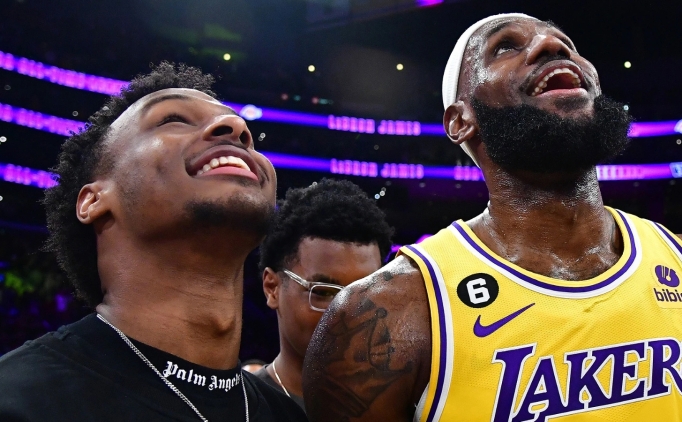 LeBron: 'Bronny sahada bana 'baba' diyemez!'