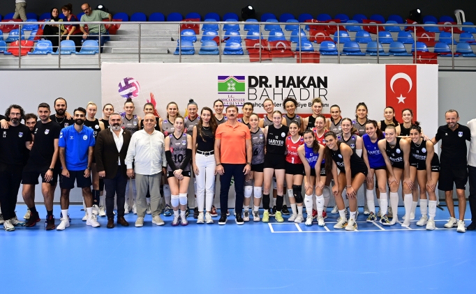 Cumhuriyet Kupas kadnlar voleybol turnuvas balad