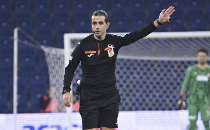 Mete Kalkavan, hakemli�i b�rakt�