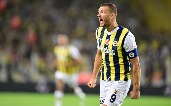 Edin Dzeko, istatistiksel olarak S�per Lig'in en iyi forveti oldu