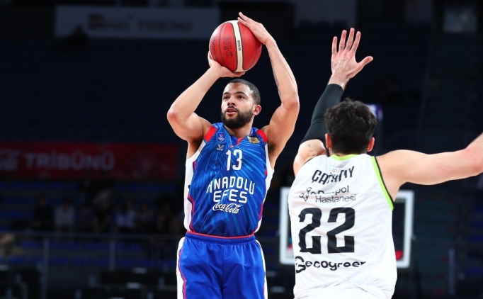 Anadolu Efes son periyotta hata yapmad