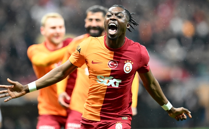 Hannover'de Derrick Khn mutluluu