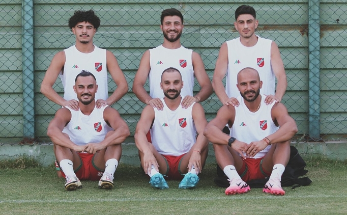 Kar��yaka'da defansa takviye bekleniyor