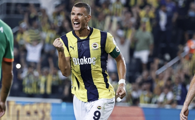 Fenerbahe'de tm gzler Edin Dzeko'da!