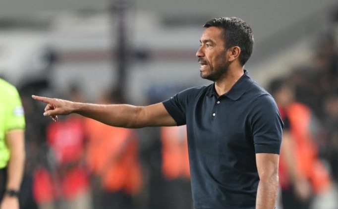 Giovanni van Bronckhorst'tan zorlu karar: Semih mi Mui mi?