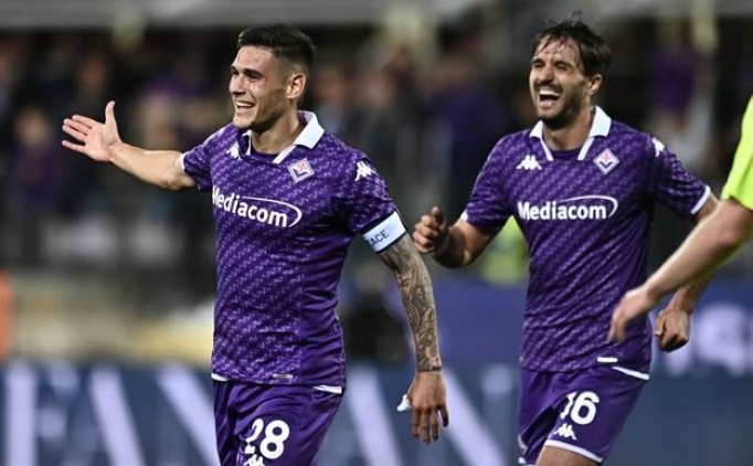 Fiorentina evinde Sassuolo'ya gol oldu yad