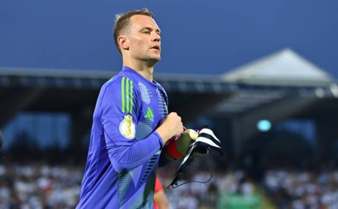 Manuel Neuer'den emeklilik iddialarna yant