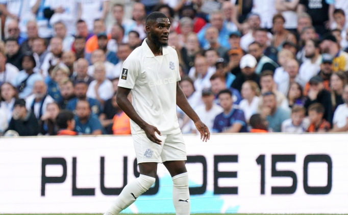 Fenerbah�e arad��� stoperi Fransa'da buldu