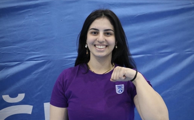 D�nya �ampiyonu Azra Sar�, bilek g�re�inde yeni madalyalar pe�inde