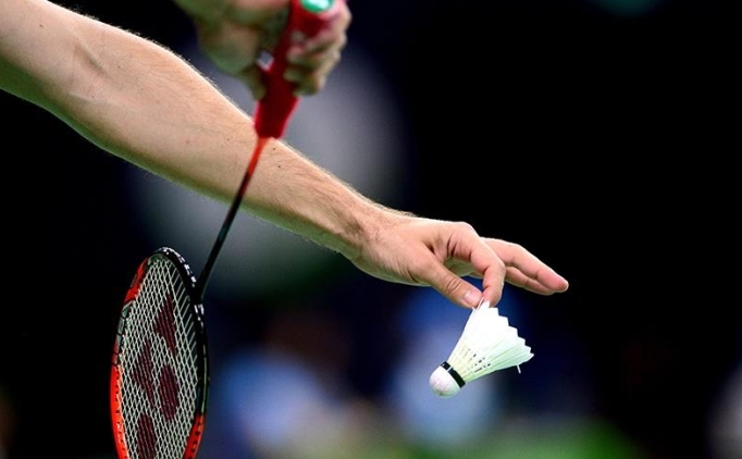 Badminton Sper Ligi'nde ampiyonlua Erzincan  ulat