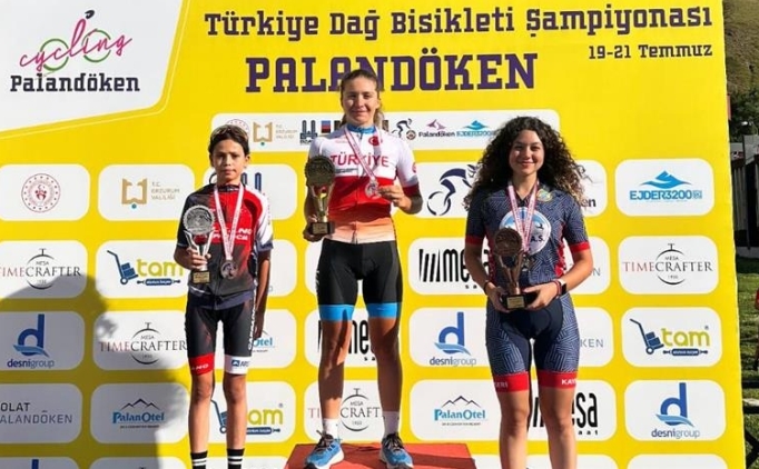 Milli bisiklet sporcusu U23 T�rkiye �ampiyonu oldu